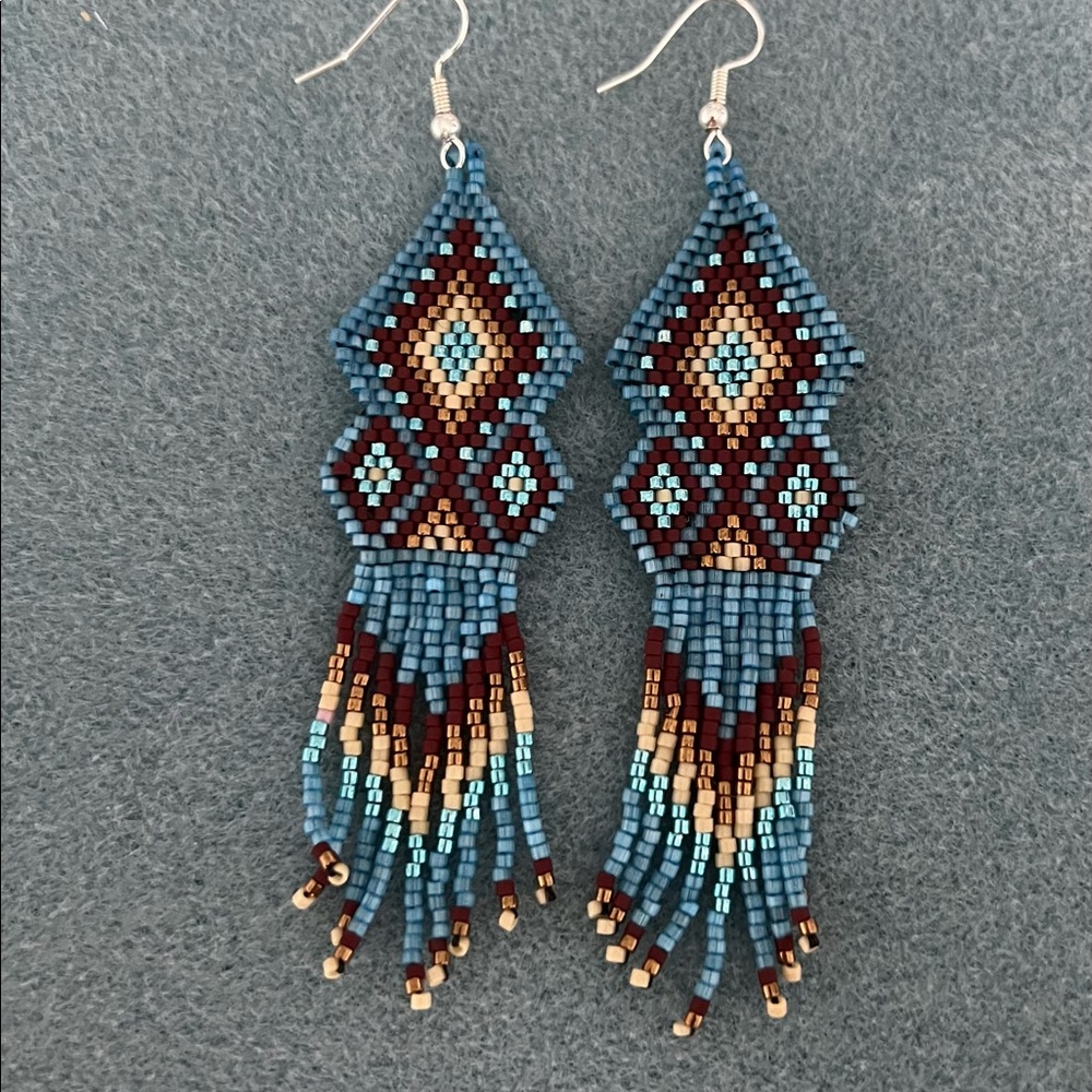 Beaded earrings with fringe